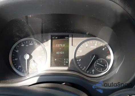 2021 Mercedes-Benz Metris из США, поврежденный, VIN W1YV0CEY2M3913283